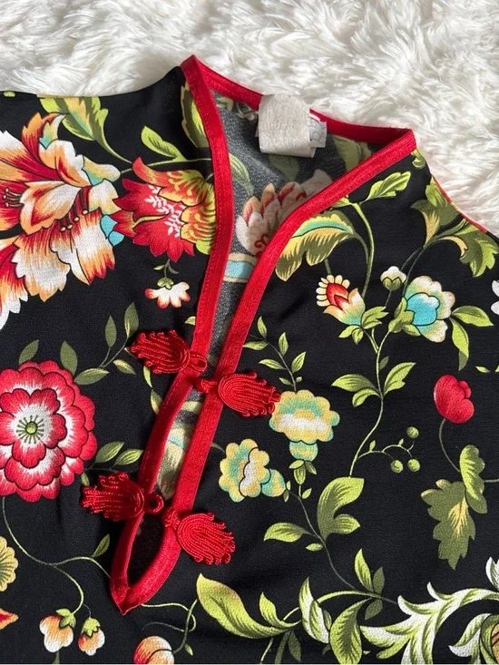 Top - Picture 3 of 4